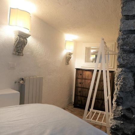 Вілла La Casa Nella Roccia Таорміна Екстер'єр фото