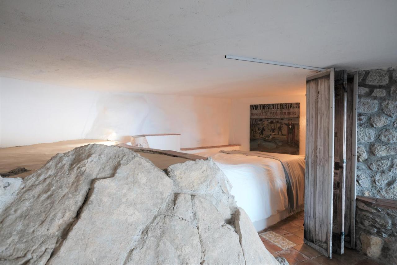 Вілла La Casa Nella Roccia Таорміна Екстер'єр фото